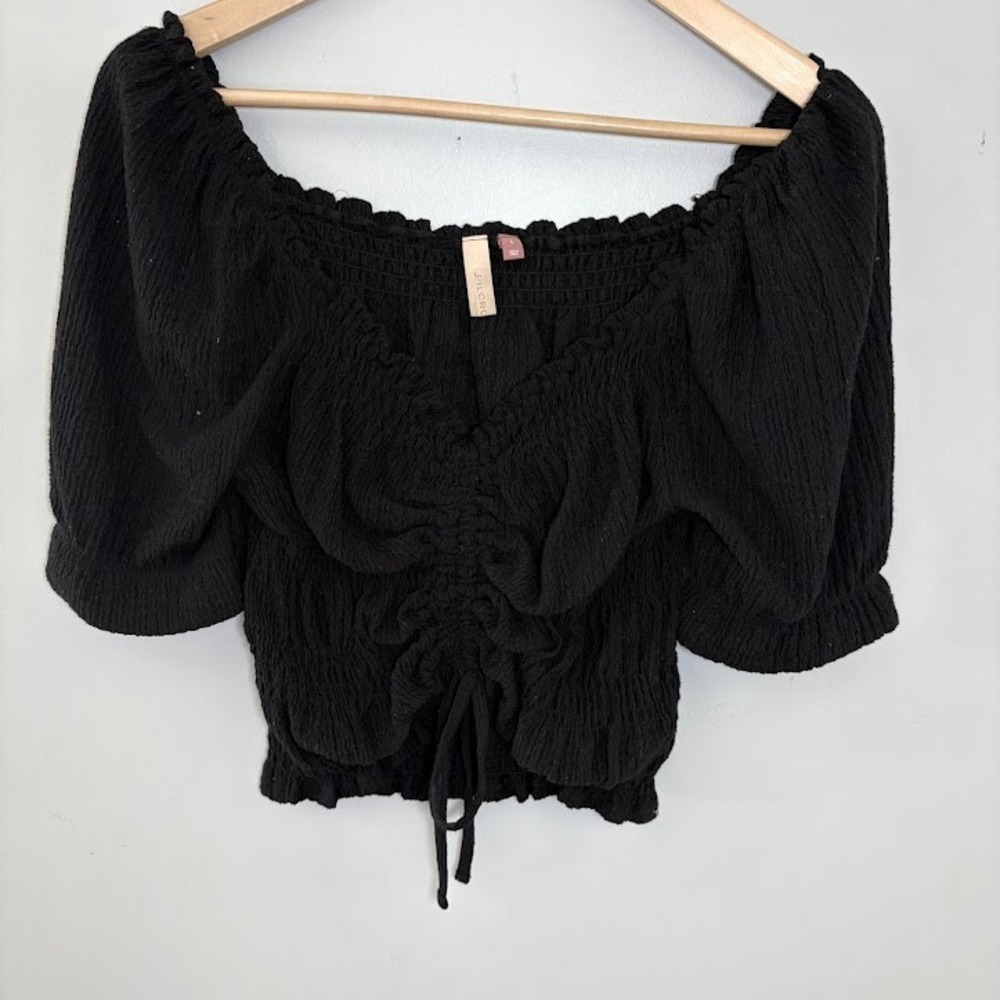 Anthropologie Pilcro Puff-Sleeved Top size Small Black Cinched